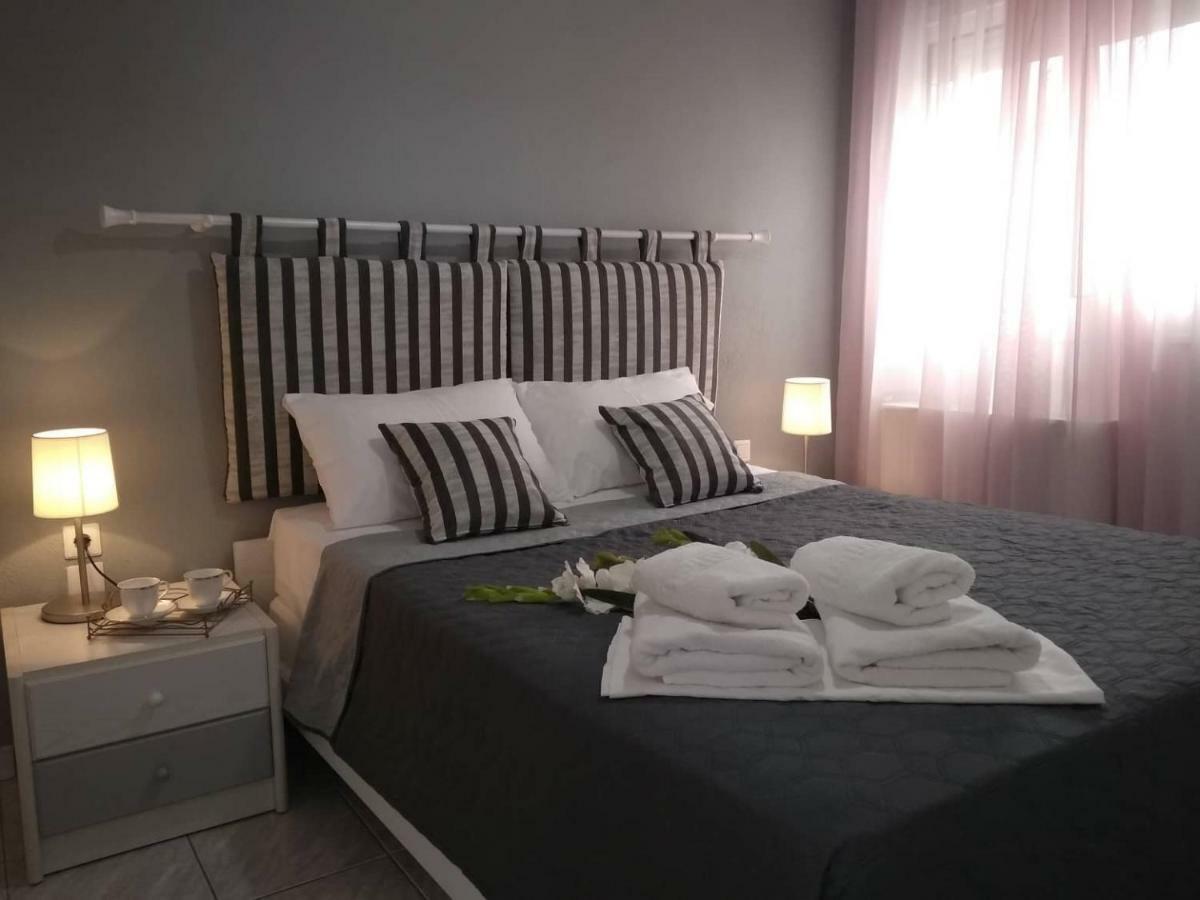 Maries Seaside Home Skala Marion Luaran gambar